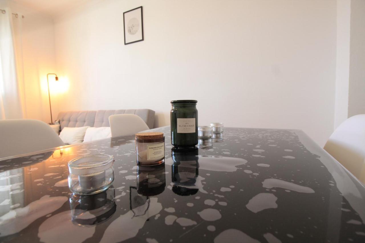 Lacolline-Ponthebert,Com - Appartement Entier Renove -Grand Parking Gratuit, Tout Equipe, Confortable, Netflix Et Amazon Prime Gratuits Et Illimites, Matelas Emma, Lave Linge, Vue Sur La Vallee, Rdc Kültér fotó